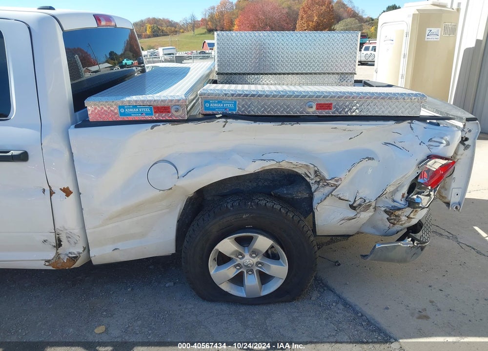 2022 RAM 1500 CLASSIC TRADESMAN 4X4 6'4 BOX VIN: 1C6RR7FG6NS226590
