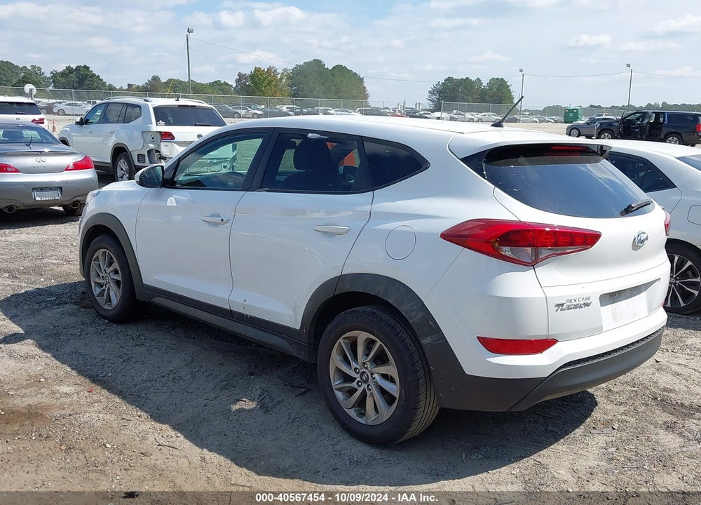2018 HYUNDAI TUCSON SE VIN: KM8J23A48JU669558