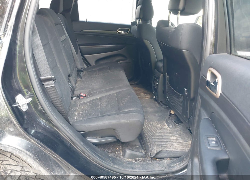 2015 JEEP GRAND CHEROKEE LAREDO VIN: 1C4RJFAG7FC736301