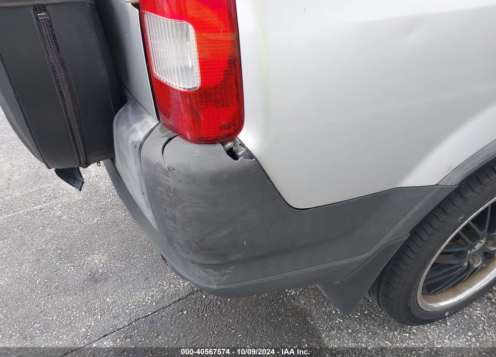 2004 HONDA CR-V LX VIN: SHSRD68404U200284