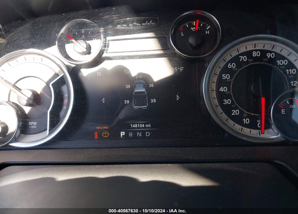 2018 RAM 1500 LAIE  4X4 5'7 BOX VIN: 1C6RR7NM1JS315274