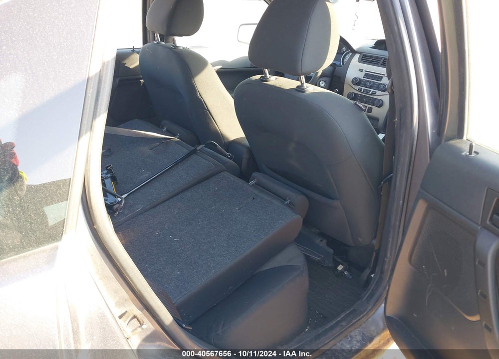 2010 FORD FOCUS SE VIN: 1FAHP3FN6AW184335