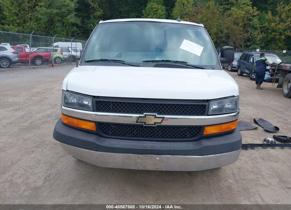 2017 CHEVROLET EXPRESS 3500 LT VIN: 1GAZGPFG6H1197058