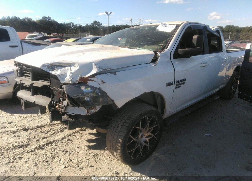 2019 RAM 1500 CLASSIC VIN: 1C6RR6TT7KS572123