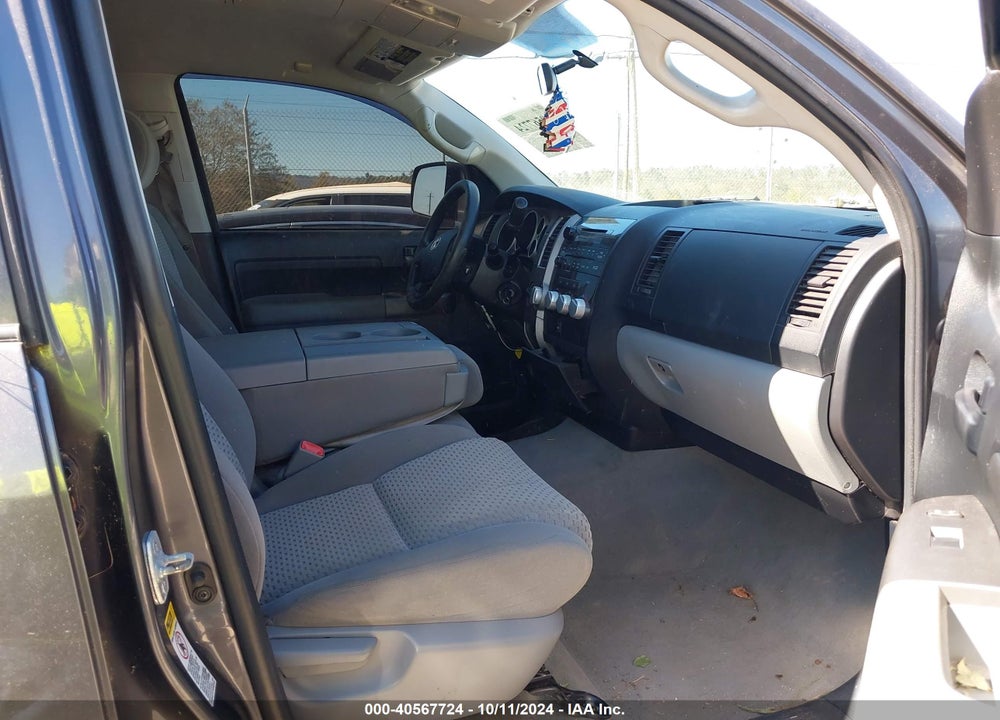 2011 TOYOTA TUNDRA GRADE 5.7L V8 VIN: 5TFDW5F14BX207241