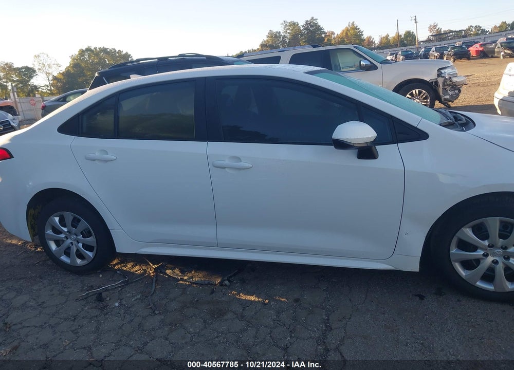 2024 TOYOTA COROLLA LE VIN: 5YFB4MDE3RP156305