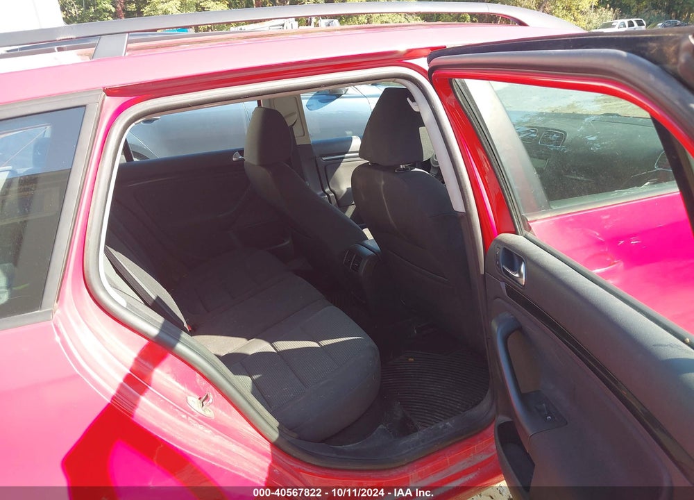 2012 VOLKSWAGEN JETTA SPORTWAGEN 2.5L S VIN: 3VWPP7AJXCM681521