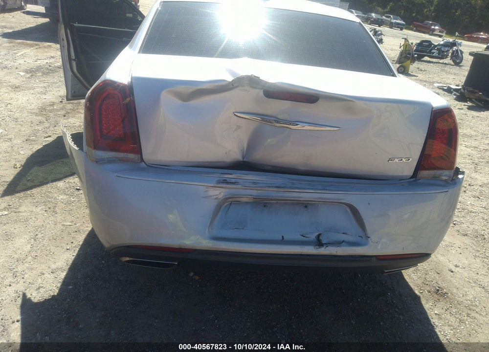 2019 CHRYSLER 300 TOURING VIN: 2C3CCAAG6KH589984