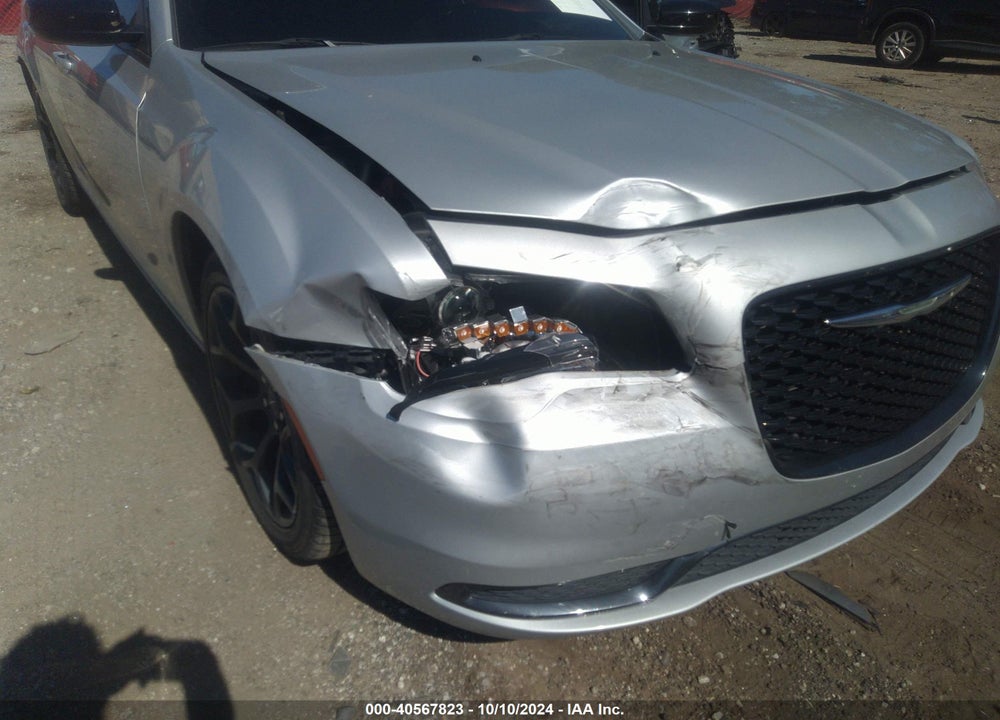 2019 CHRYSLER 300 TOURING VIN: 2C3CCAAG6KH589984