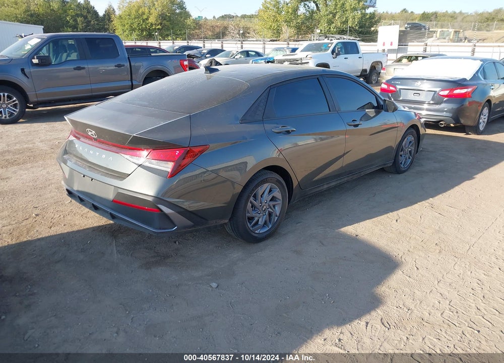 2024 HYUNDAI ELANTRA SEL VIN: KMHLM4DG1RU724748