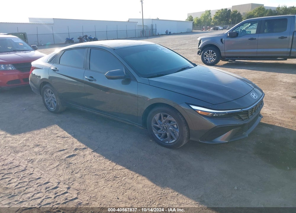 2024 HYUNDAI ELANTRA SEL VIN: KMHLM4DG1RU724748