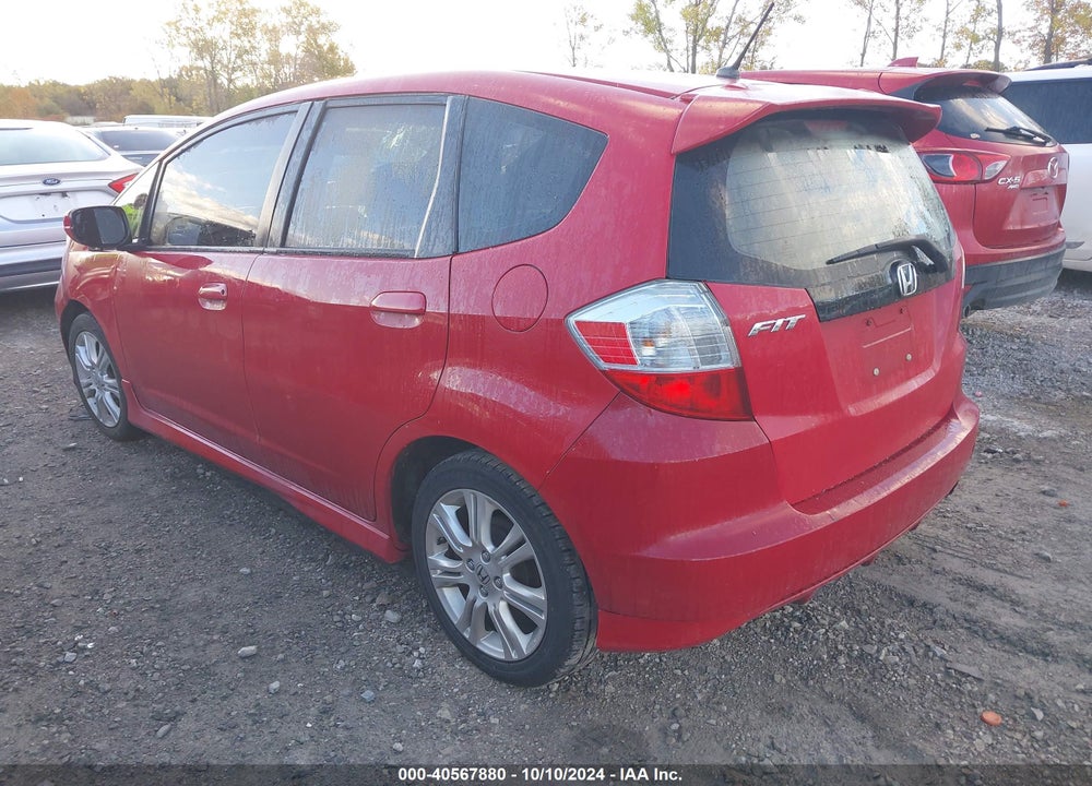 2011 HONDA FIT SPORT VIN: JHMGE8H58BC004604