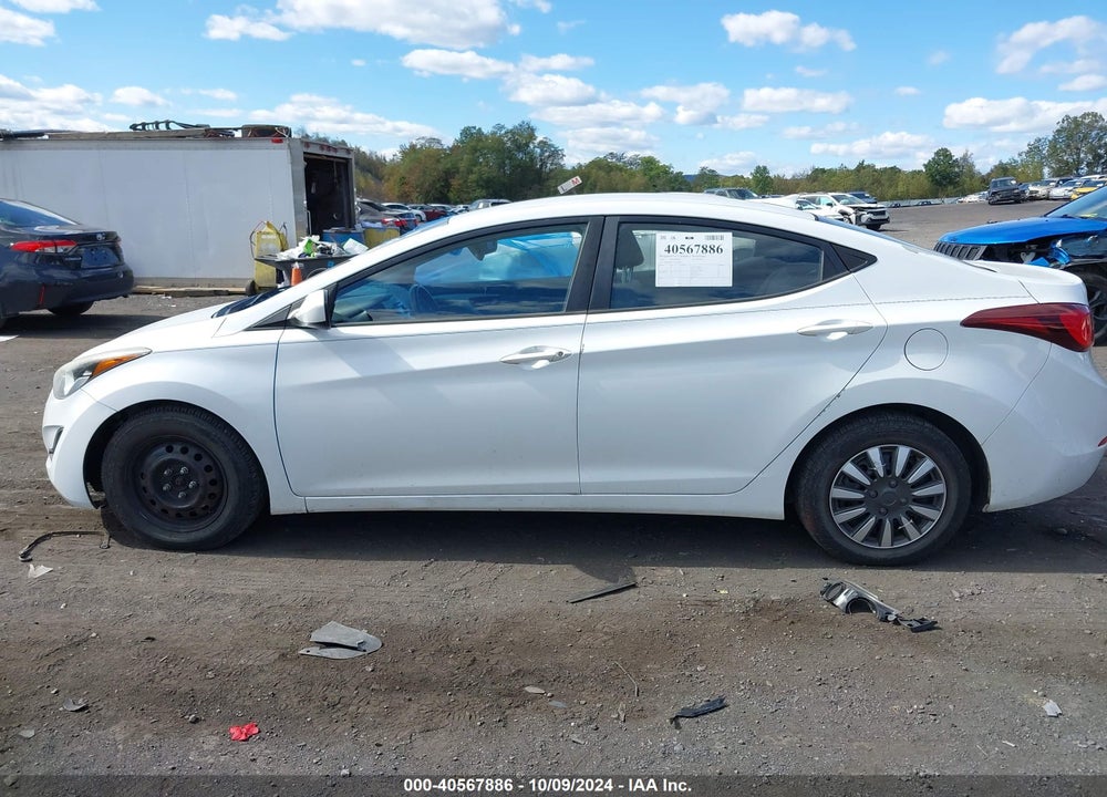 2016 HYUNDAI ELANTRA SE VIN: 5NPDH4AEXGH756458