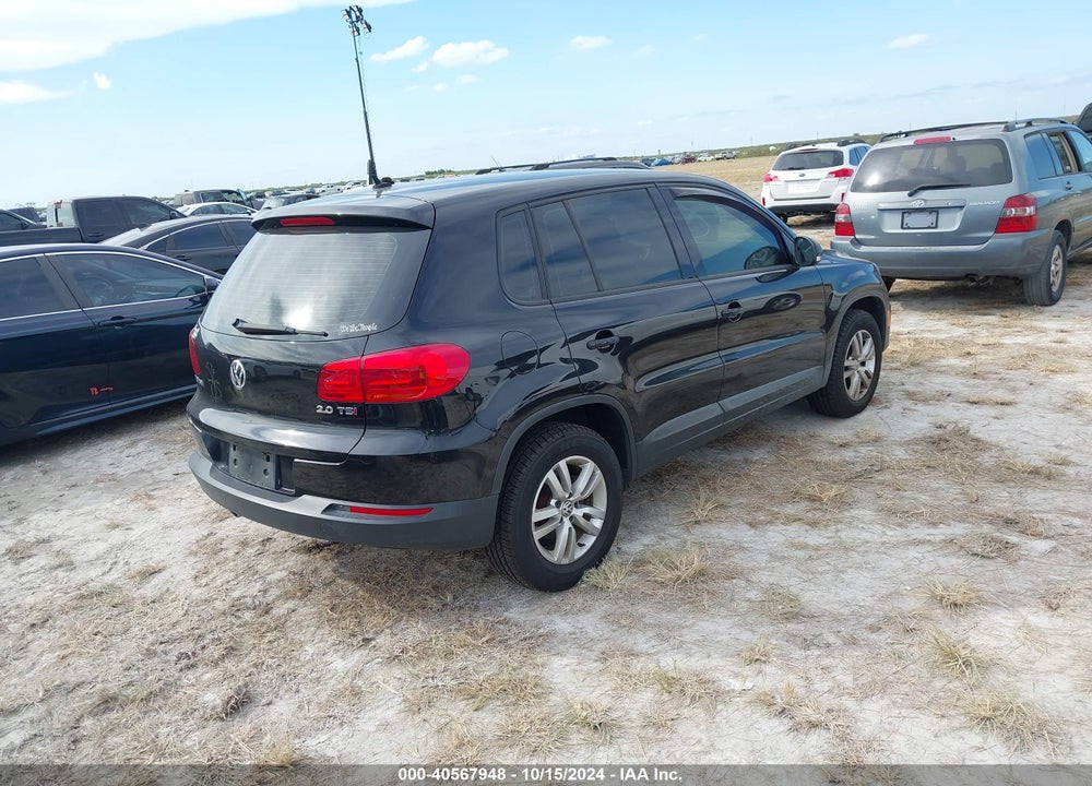 2014 VOLKSWAGEN TIGUAN S VIN: WVGAV3AXXEW528082