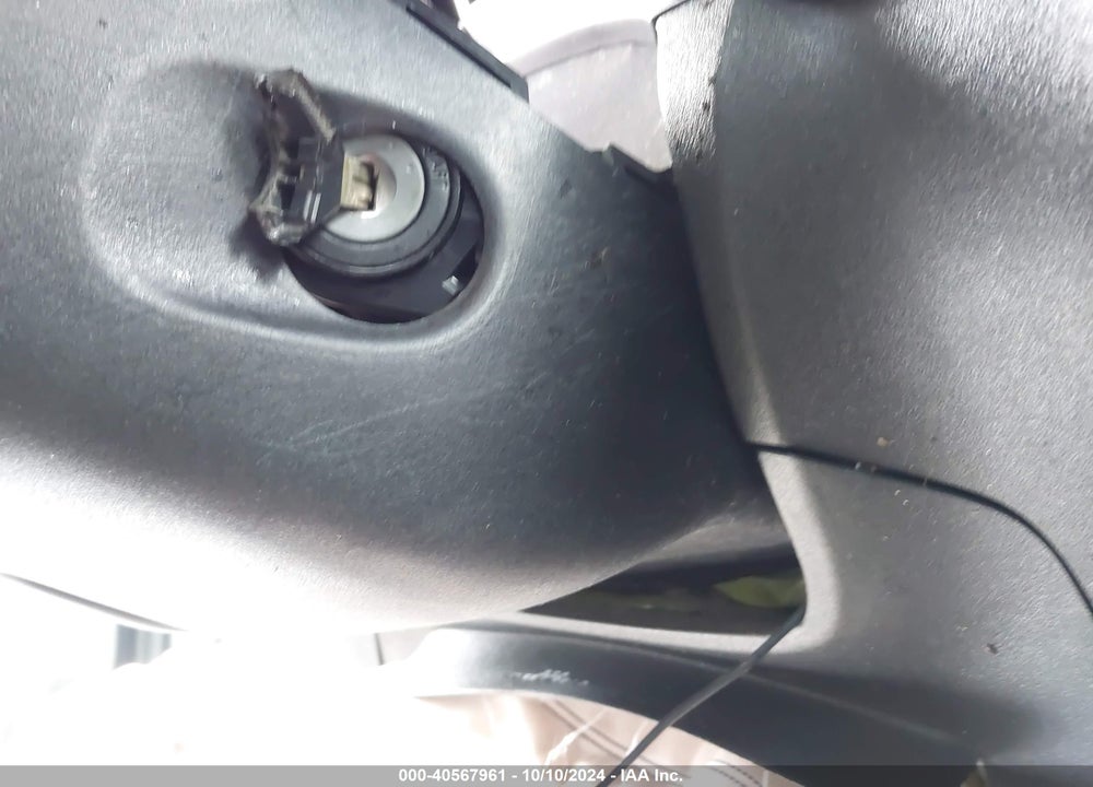 2011 TOYOTA SCION TC VIN: JTKJF5C76B3010017
