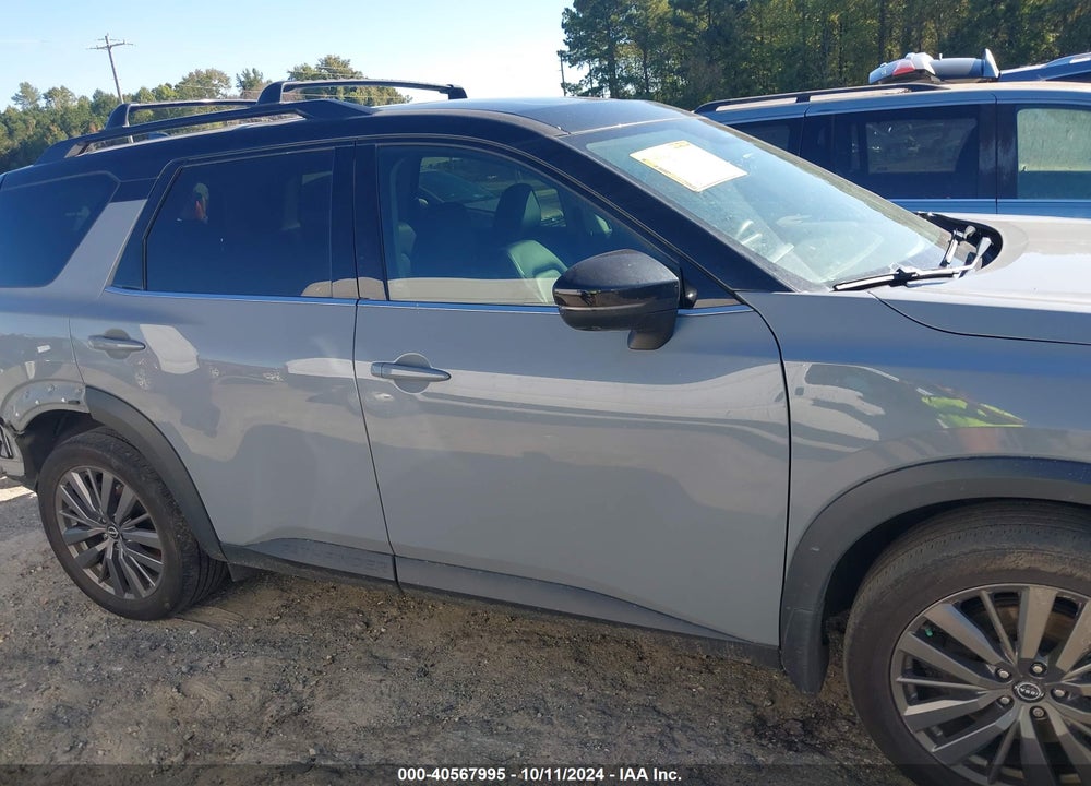 2022 NISSAN PATHFINDER SL 4WD VIN: 5N1DR3CD1NC258309