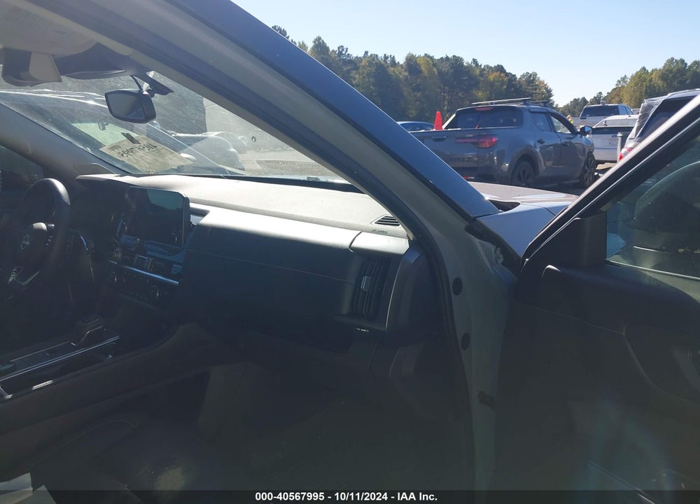 2022 NISSAN PATHFINDER SL 4WD VIN: 5N1DR3CD1NC258309
