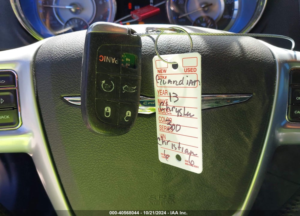 2013 CHRYSLER 300 VIN: 2C3CCAAG5DH723029