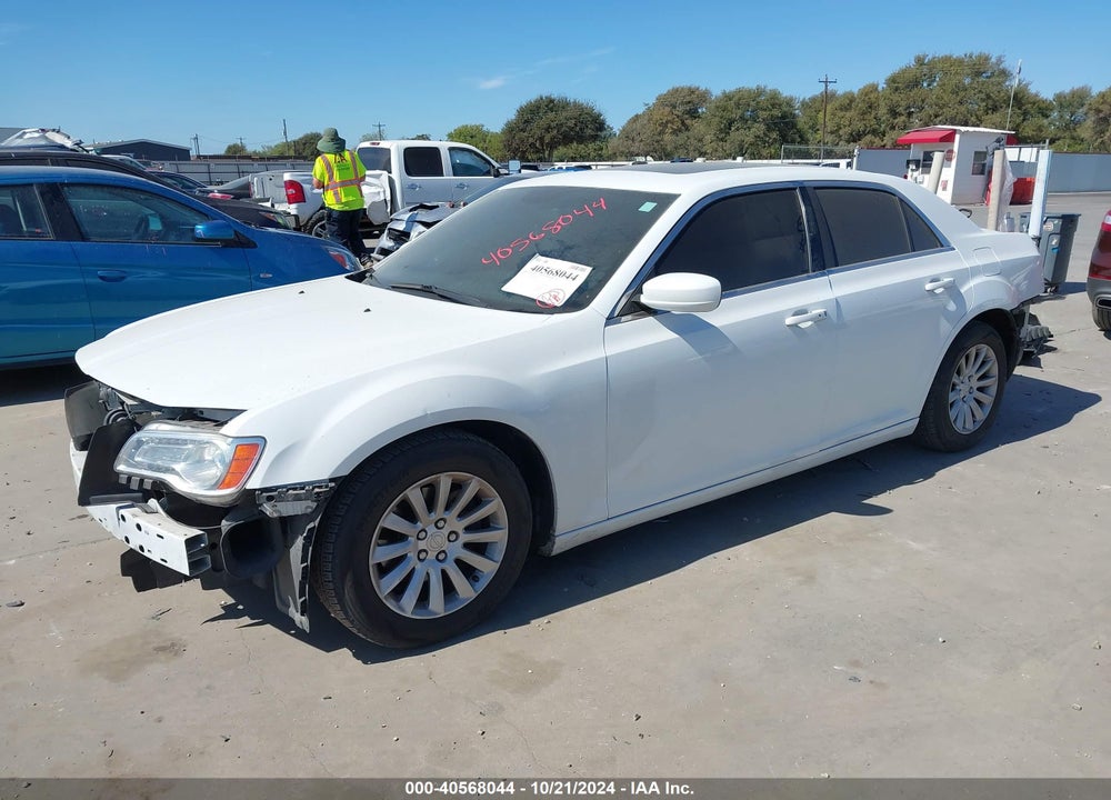 2013 CHRYSLER 300 VIN: 2C3CCAAG5DH723029