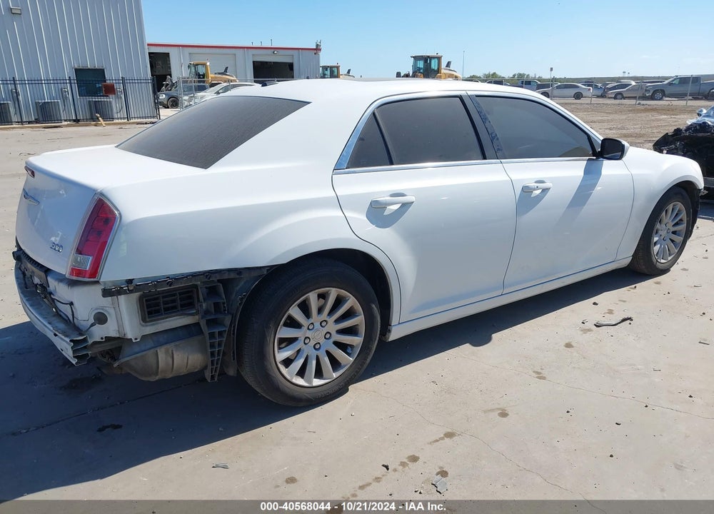 2013 CHRYSLER 300 VIN: 2C3CCAAG5DH723029