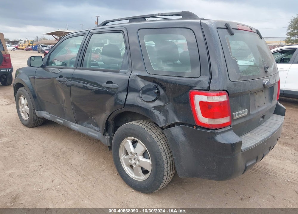 2011 FORD ESCAPE XLS VIN: 1FMCU0C77BKB45727