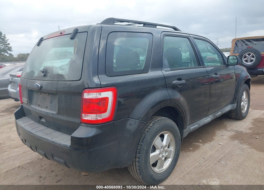 2011 FORD ESCAPE XLS VIN: 1FMCU0C77BKB45727