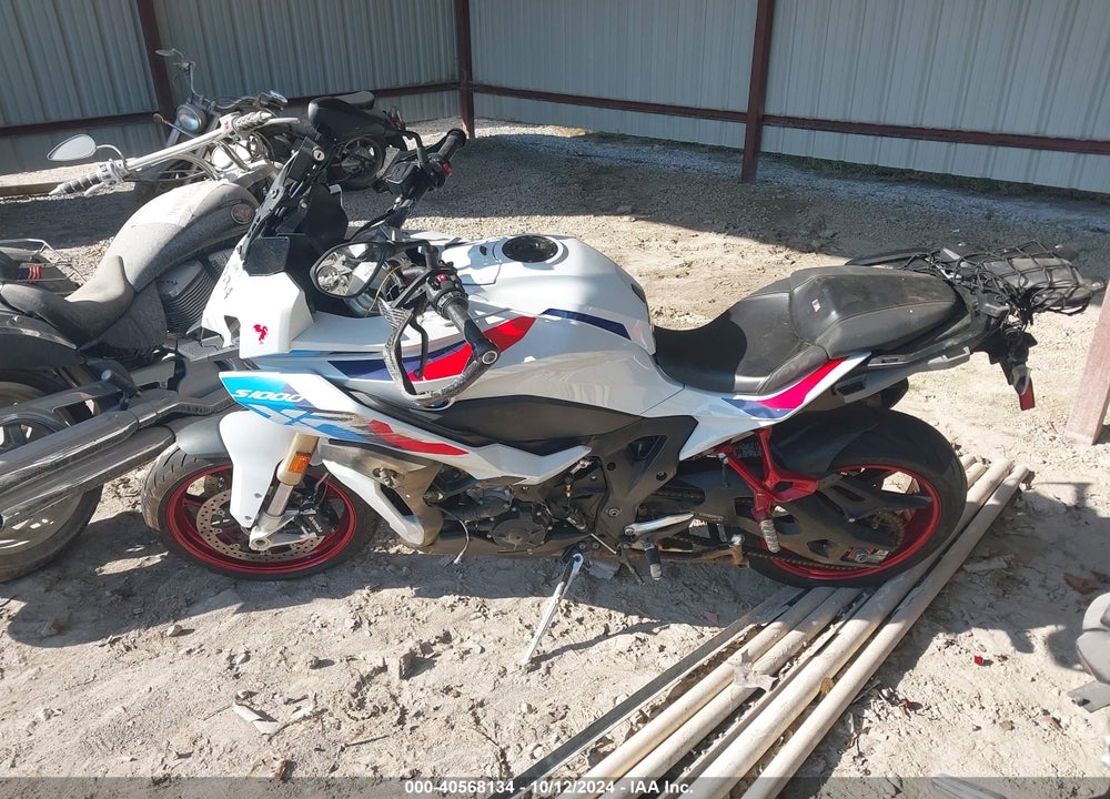 2022 BMW S 1000 XR VIN: WB10E4306N6F37089