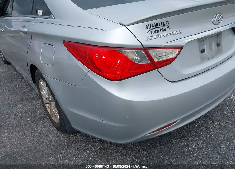 2013 HYUNDAI SONATA GLS VIN: 5NPEB4AC4DH615854