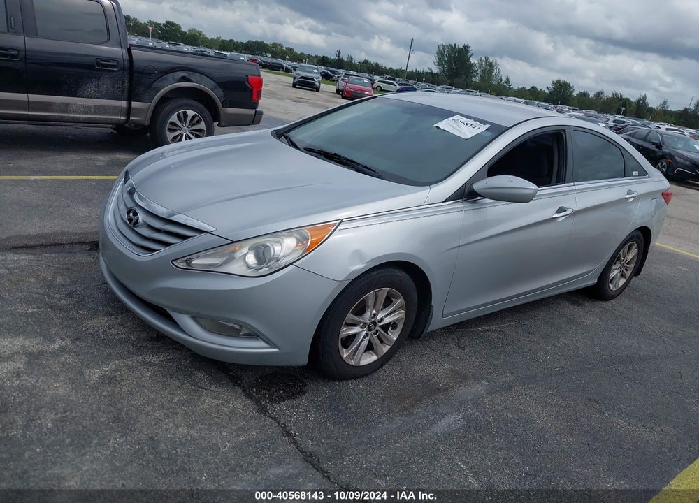 2013 HYUNDAI SONATA GLS VIN: 5NPEB4AC4DH615854