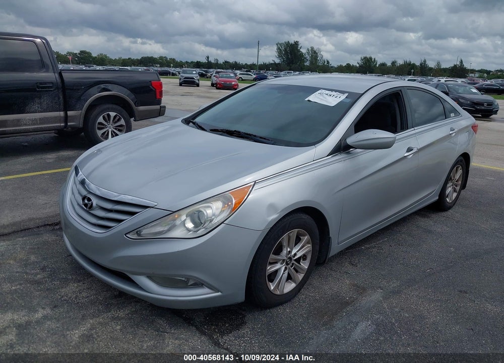 2013 HYUNDAI SONATA GLS VIN: 5NPEB4AC4DH615854