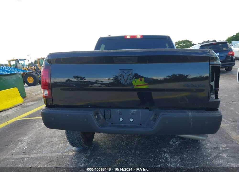 2024 RAM 1500 CLASSIC WARLOCK 4X4 5'7 BOX VIN: 1C6RR7LG4RS125185