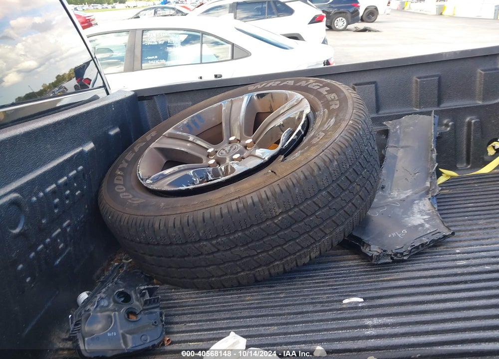 2024 RAM 1500 CLASSIC WARLOCK 4X4 5'7 BOX VIN: 1C6RR7LG4RS125185