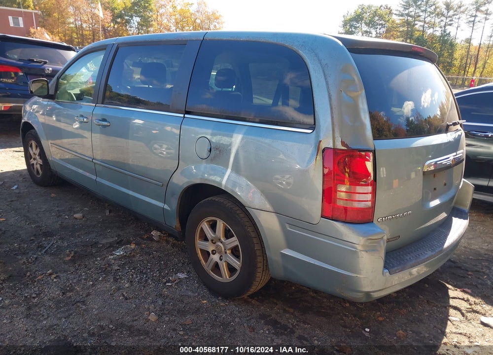 2010 CHRYSLER TOWN & COUNTRY NEW LX VIN: 2A4RR2D10AR365632