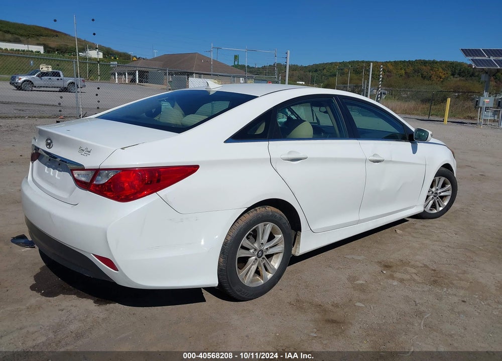 2014 HYUNDAI SONATA GLS VIN: 5NPEB4AC3EH841157