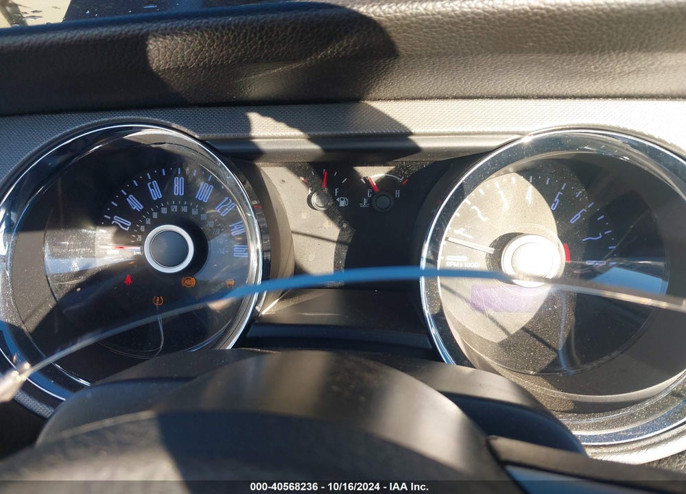 2014 FORD MUSTANG V6 VIN: 1ZVBP8EM4E5311419