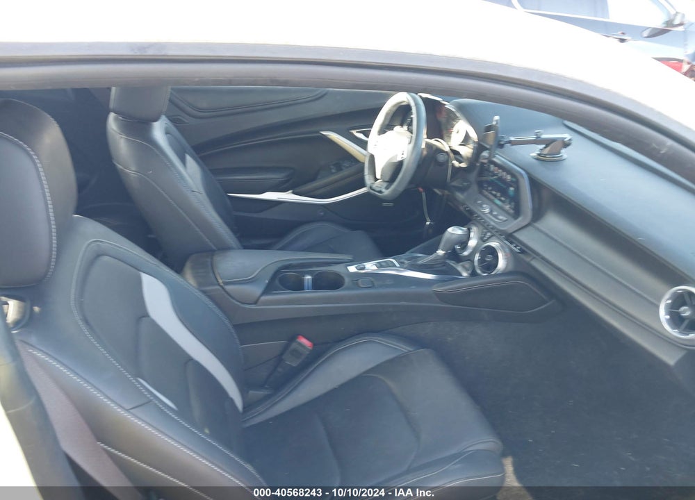 2017 CHEVROLET CAMARO 2LT VIN: 1G1FD1RS3H0110876