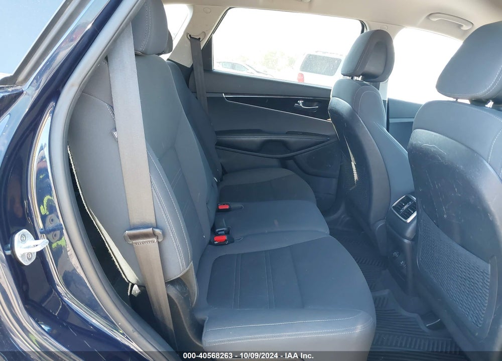 2016 KIA SORENTO 2.4L LX VIN: 5XYPG4A30GG181826