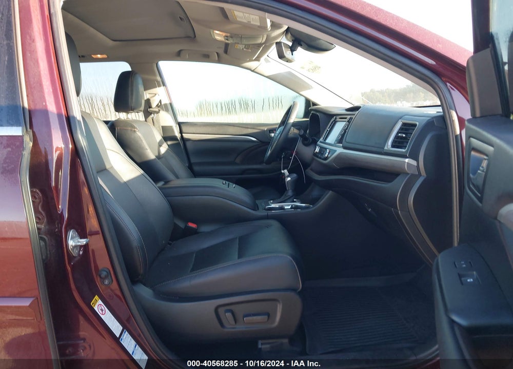 2019 TOYOTA HIGHLANDER LIMITED VIN: 5TDDZRFH7KS946296