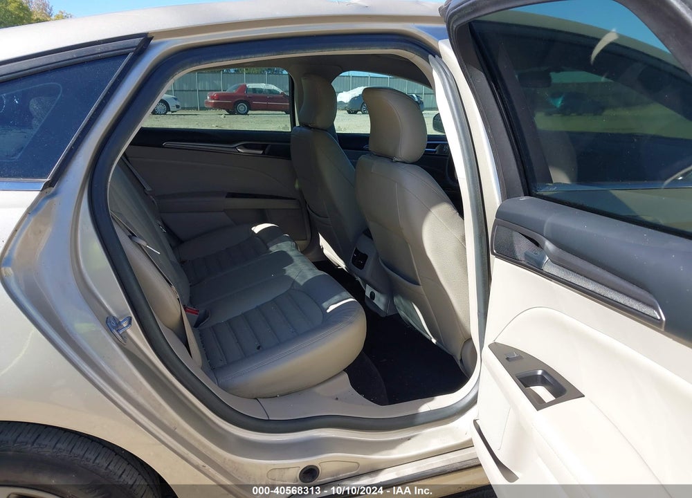 2017 FORD FUSION SE VIN: 3FA6P0HD5HR304309