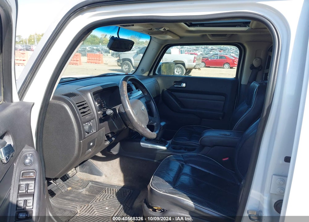 2010 HUMMER H3 SUV LUXURY VIN: 5GTMNJEE2A8117037