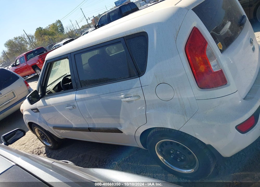 2013 KIA SOUL VIN: KNDJT2A50D7526823