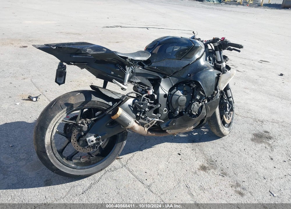 2023 YAMAHA YZFR1 VIN: JYARN66E8PA003064