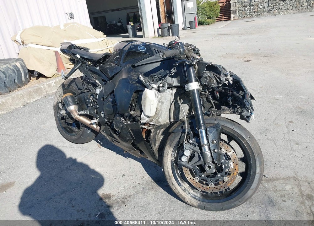 2023 YAMAHA YZFR1 VIN: JYARN66E8PA003064
