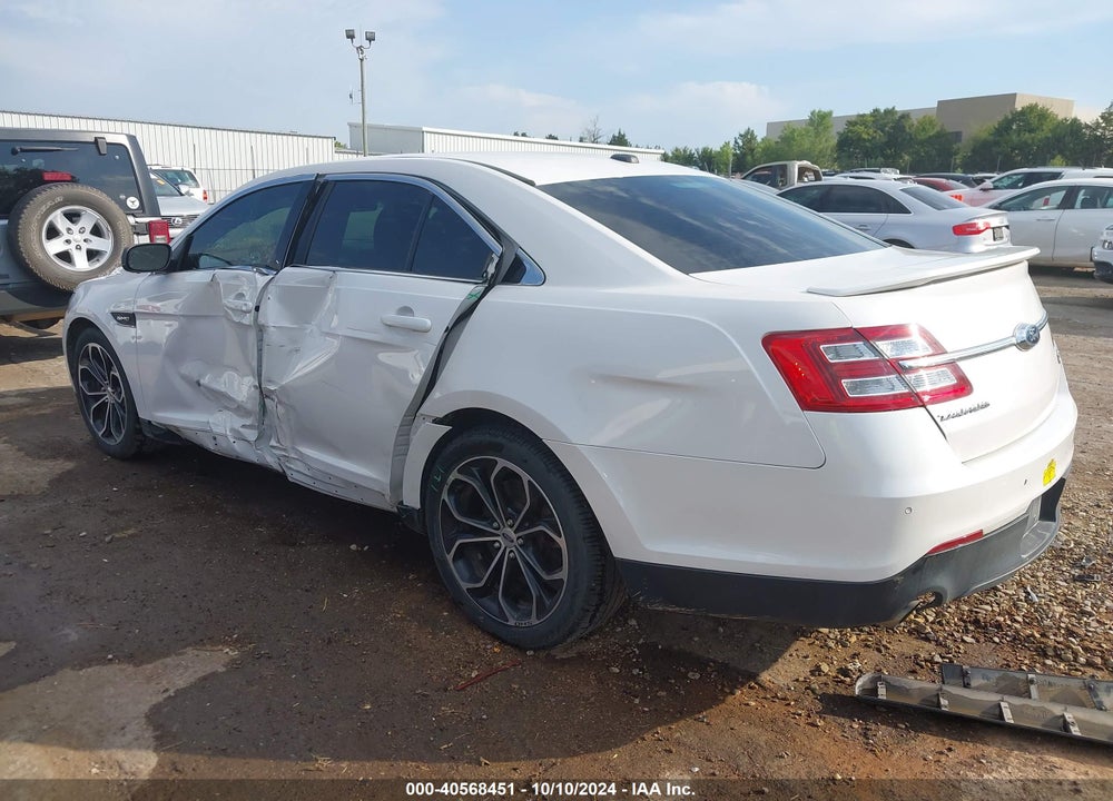 2018 FORD TAURUS SHO VIN: 1FAHP2KT3JG137949