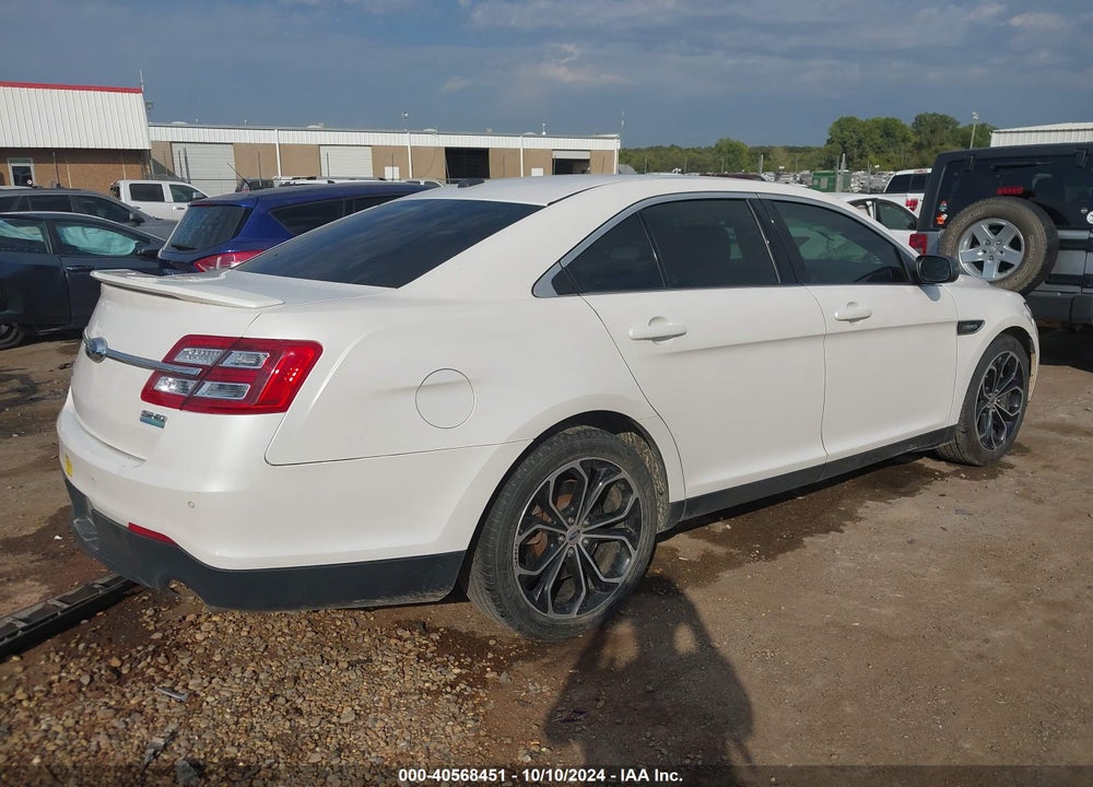 2018 FORD TAURUS SHO VIN: 1FAHP2KT3JG137949