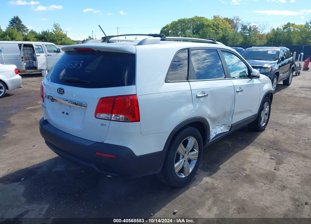 2013 KIA SORENTO EX VIN: 5XYKU3A66DG333871