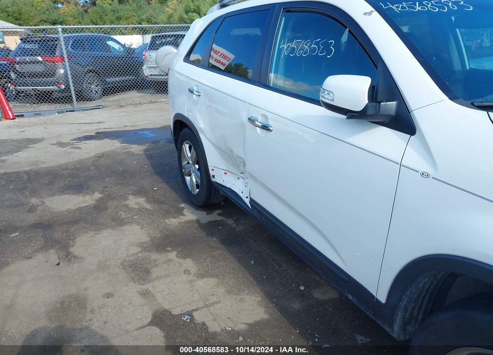 2013 KIA SORENTO EX VIN: 5XYKU3A66DG333871
