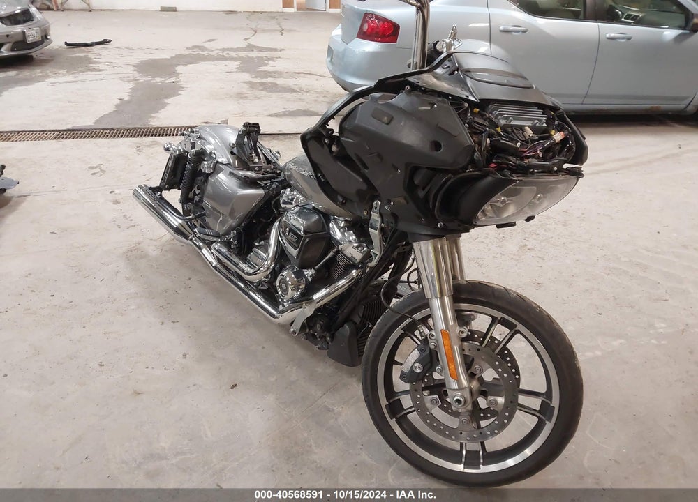 2017 HARLEY-DAVIDSON FLTRX ROAD GLIDE VIN: 1HD1KHC14HB608748