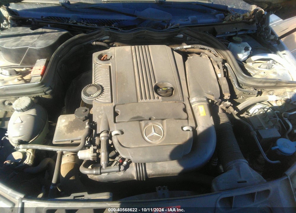 2013 MERCEDES-BENZ C 250 LUXURY/SPORT VIN: WDDGF4HB5DR270441