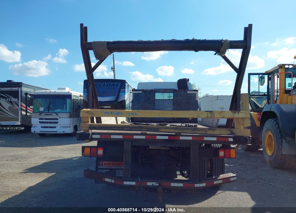 2017 KENWORTH K100E VIN: 3BKJHM6X0HF581429